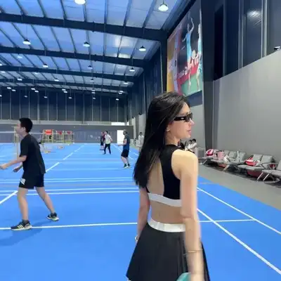 郑磊文